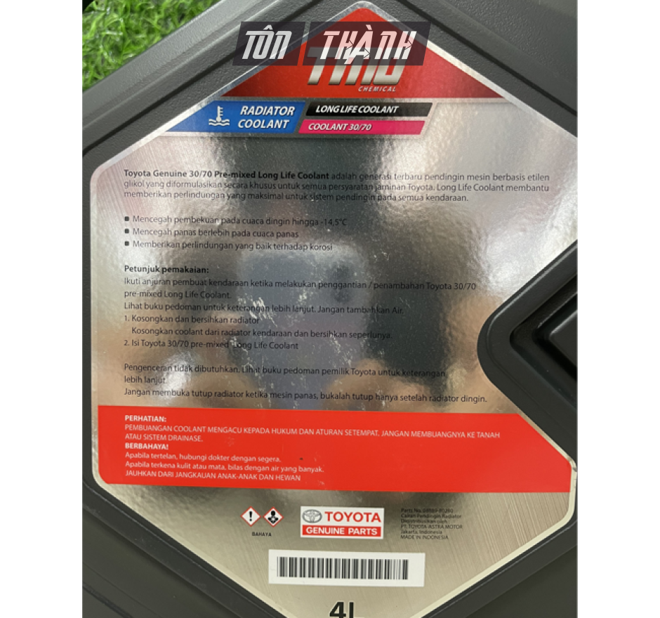 NƯỚC LÀM MÁT ĐỘNG CƠ MÀU HỒNG TOYOTA (4 LÍT)