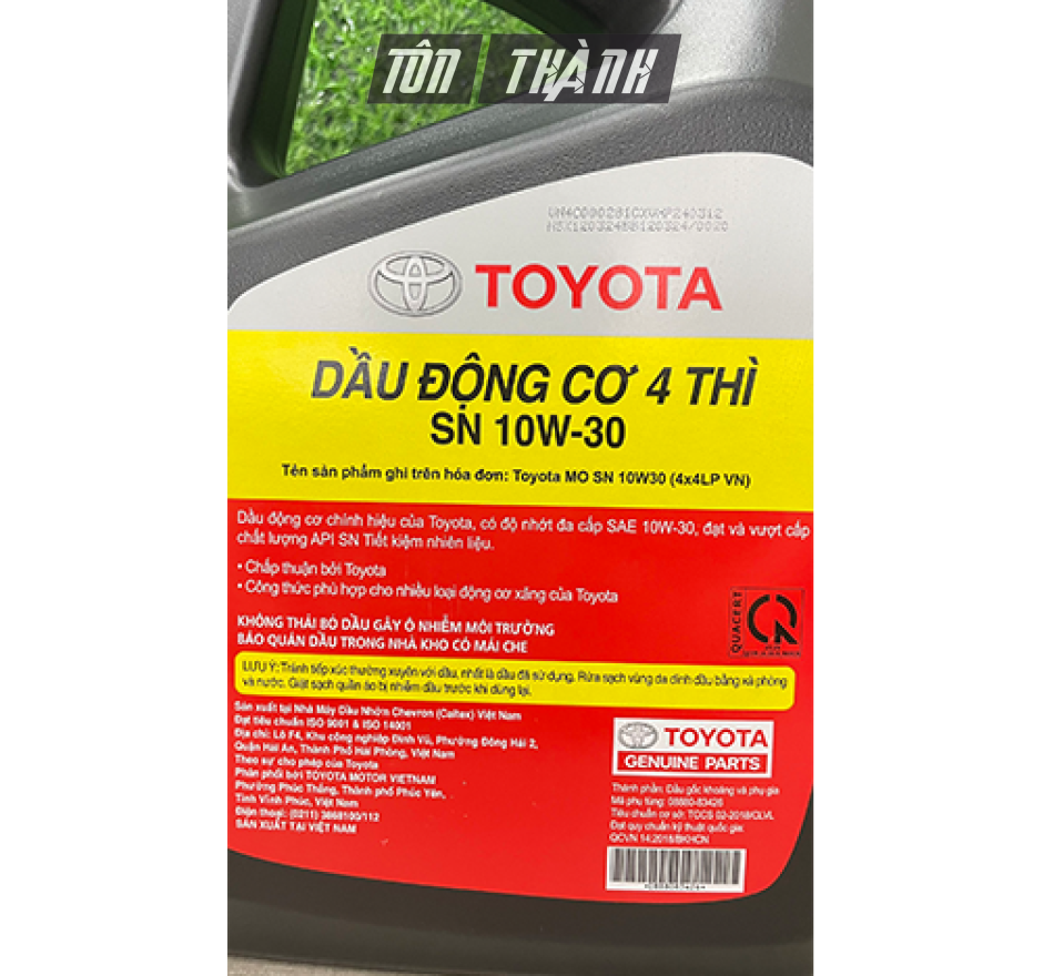 DẦU ĐỘNG CƠ 4 THÌ TOYOTA SN 10W30 MÁY XĂNG 4L 